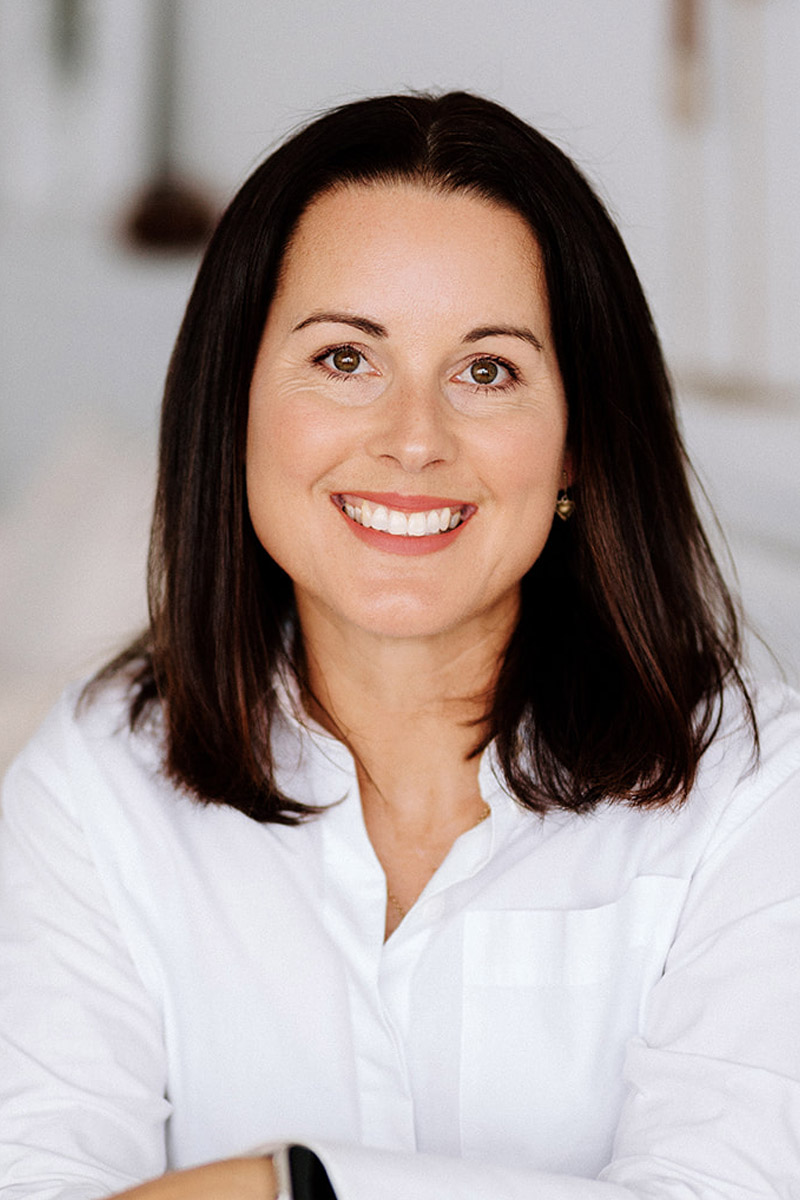 Tennielle Ellingham — PCC Trainer and Mentor, Coach Masters Academy New Zealand